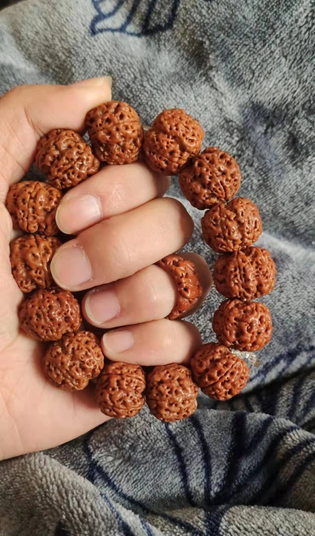 男士佩戴大金刚菩提的尺寸。